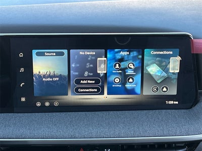 2026 Nissan Kicks SV / One Owner / AWD / Premium Package / Weather Pack