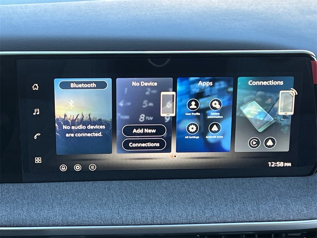 2026 Nissan Kicks SV /One Owner / AWD / Premium Package / Weather Packa