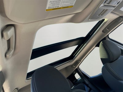 2026 Nissan Kicks SV /One Owner / AWD / Premium Package / Weather Packa