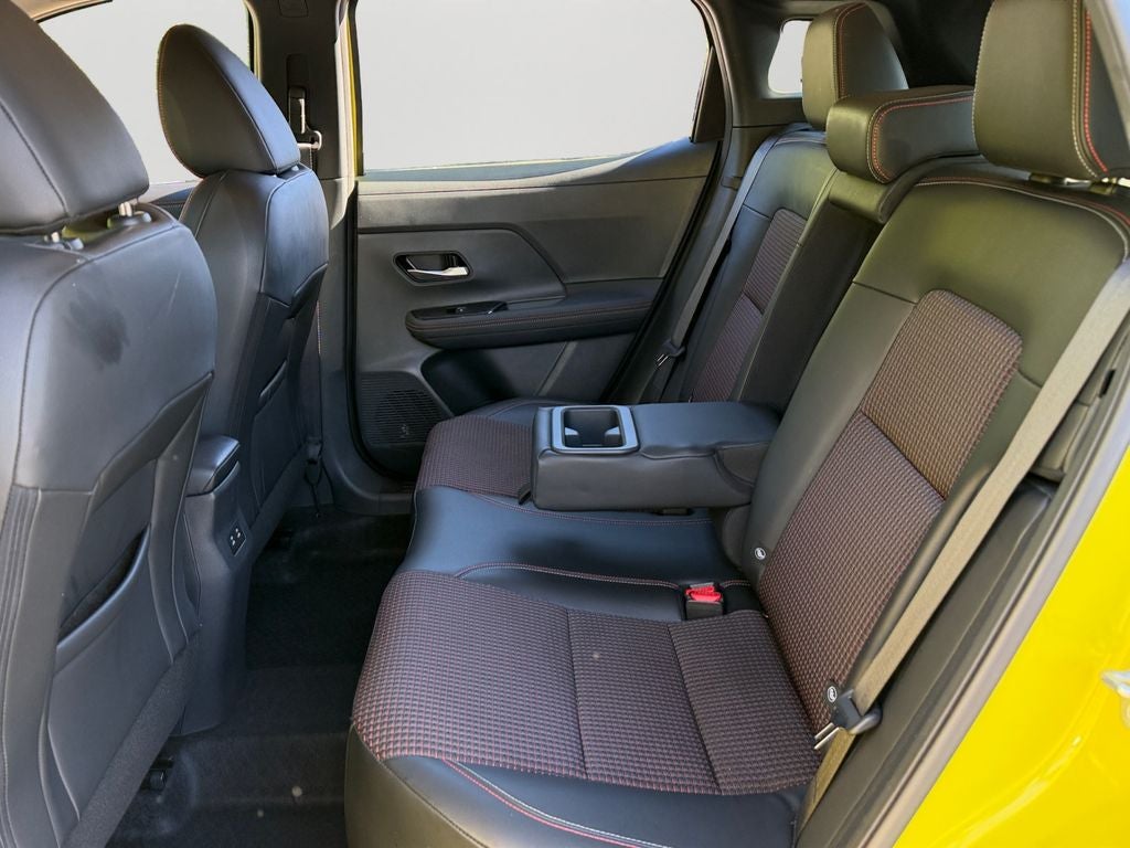 2025 Nissan Kicks SR / One Owner