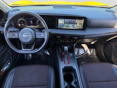 2025 Nissan Kicks SR / One Owner