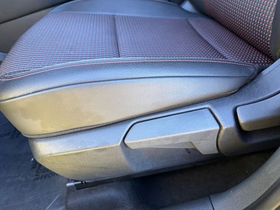 2025 Nissan Kicks SR / One Owner
