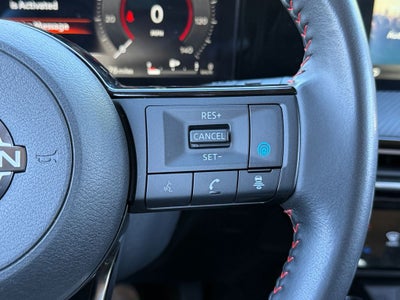 2025 Nissan Kicks SR / One Owner