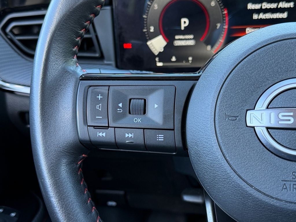 2025 Nissan Kicks SR / One Owner