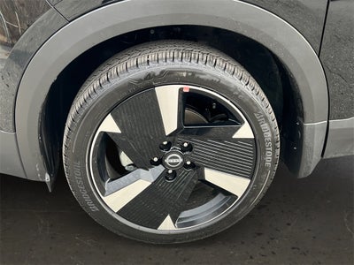 2026 Nissan Kicks SR One Owner / AWD / Cold Weather Package / Cross Bar