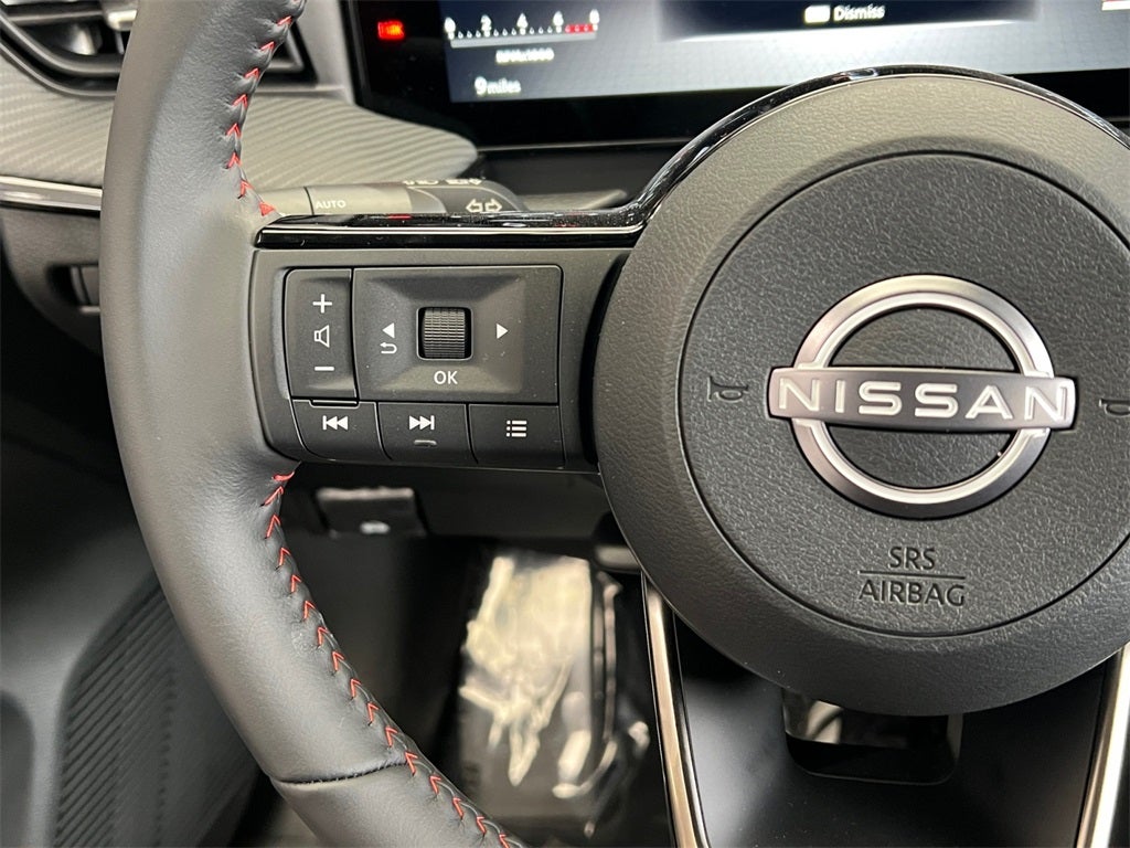 2026 Nissan Kicks SR One Owner / AWD / Cold Weather Package / Splash Gu