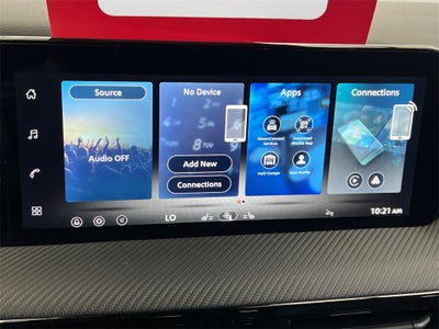 2026 Nissan Kicks SR One Owner / AWD / Cold Weather Package / Splash Gu