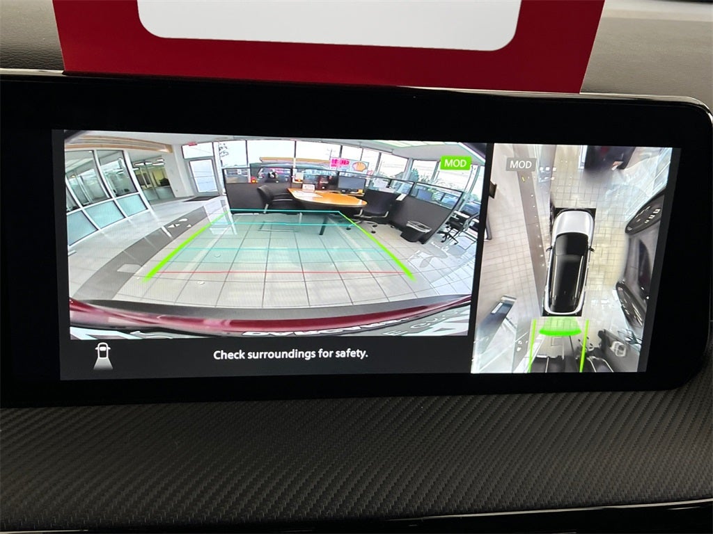 2026 Nissan Kicks SR One Owner / AWD / Cold Weather Package / Splash Gu