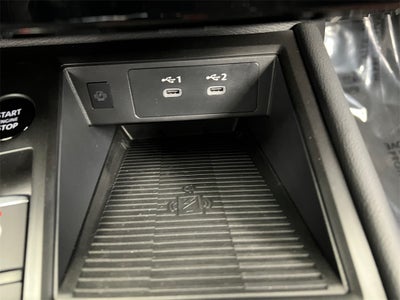 2026 Nissan Kicks SR One Owner / AWD / Cold Weather Package / Splash Gu