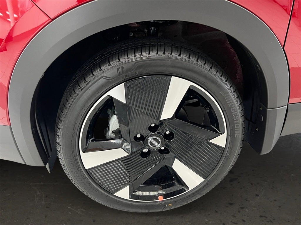 2026 Nissan Kicks SR One Owner / AWD / Cold Weather Package / Splash Gu