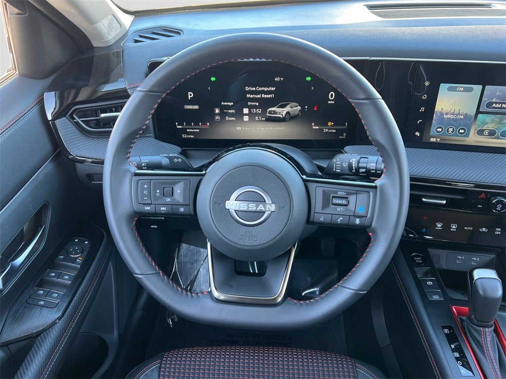 2025 Nissan Kicks SR / One Owner / AWD / Splash Guards