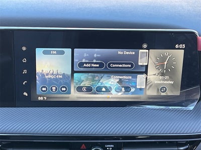 2025 Nissan Kicks SR / One Owner / AWD / Splash Guards