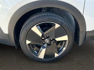 2025 Nissan Kicks SR / One Owner / AWD / Splash Guards