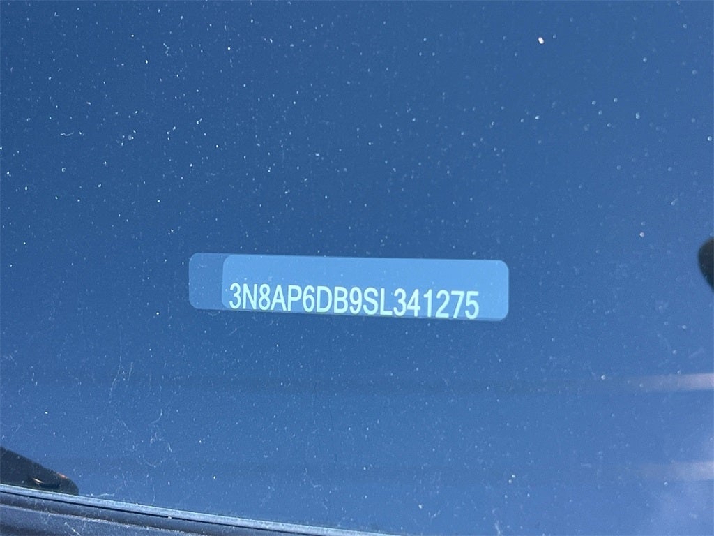 2025 Nissan Kicks SR / One Owner / AWD / Splash Guards