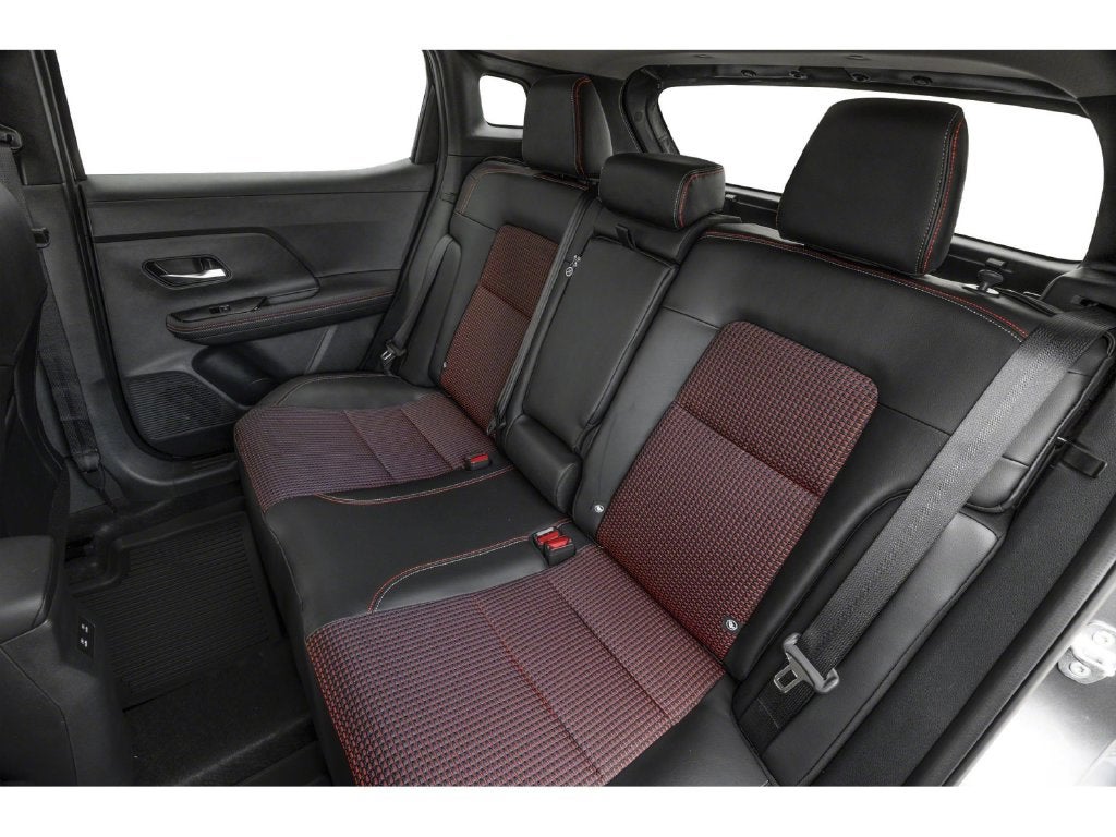 2027 Nissan Kicks SR