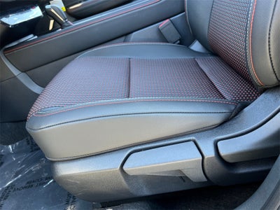 2026 Nissan Kicks SR / One Owner / AWD / Premium Package / Weather Pack