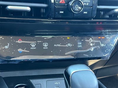 2026 Nissan Kicks SR / One Owner / AWD / Premium Package / Weather Pack