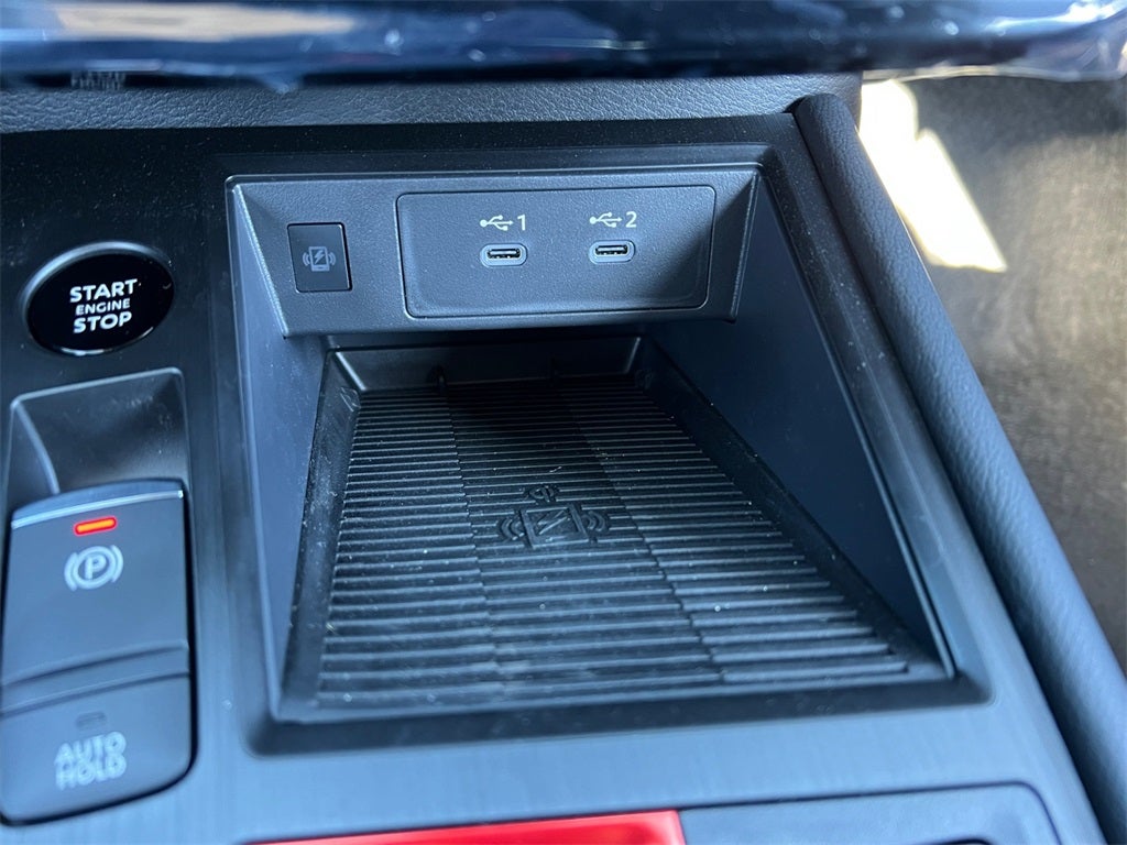 2026 Nissan Kicks SR / One Owner / AWD / Premium Package / Weather Pack