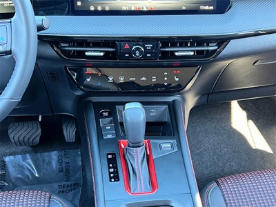 2026 Nissan Kicks SR / One Owner / AWD / Premium Package / Weather Pack