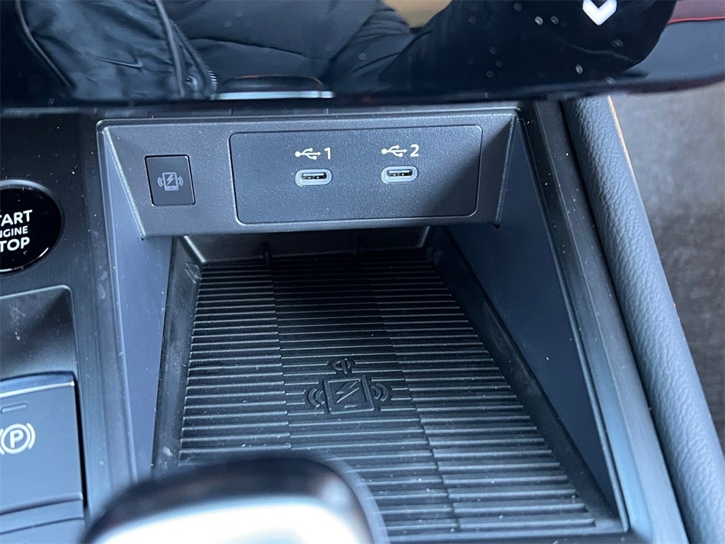 2026 Nissan Kicks SR / One Owner / AWD / Premium Package / Weather Pack