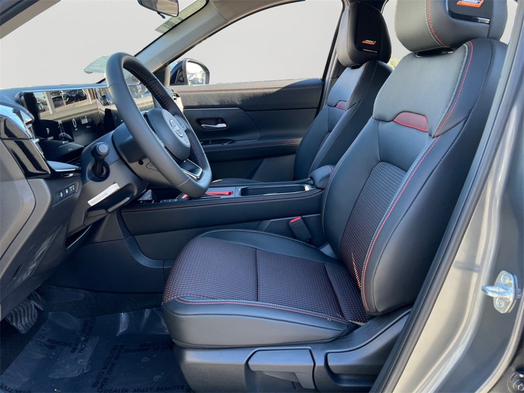 2026 Nissan Kicks SR One Owner / / AWD / Premium Package / Weather Pack