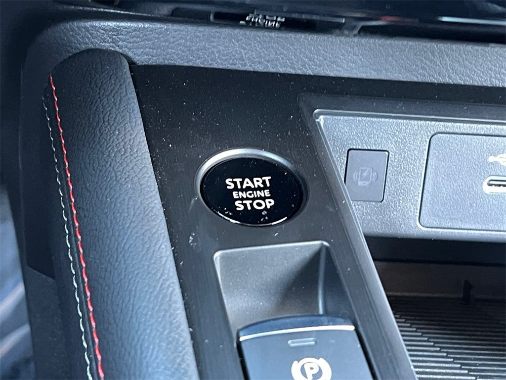 2026 Nissan Kicks SR One Owner / / AWD / Premium Package / Weather Pack