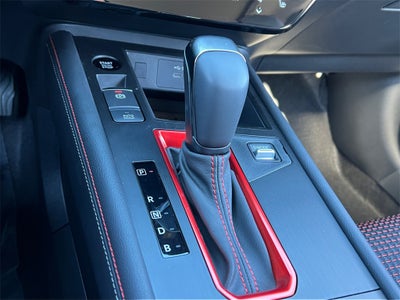 2026 Nissan Kicks SR One Owner / AWD / Premium Package - Weather Packag