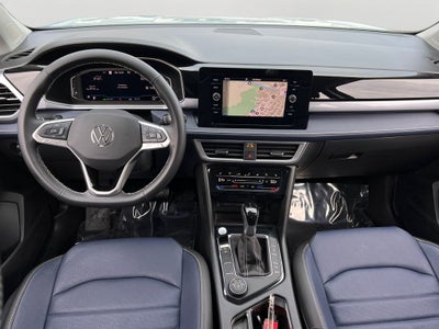 2025 Volkswagen Taos 1.5T SEL / One Owner / AWD /