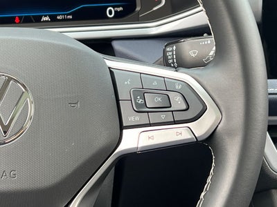 2025 Volkswagen Taos 1.5T SEL / One Owner / AWD /