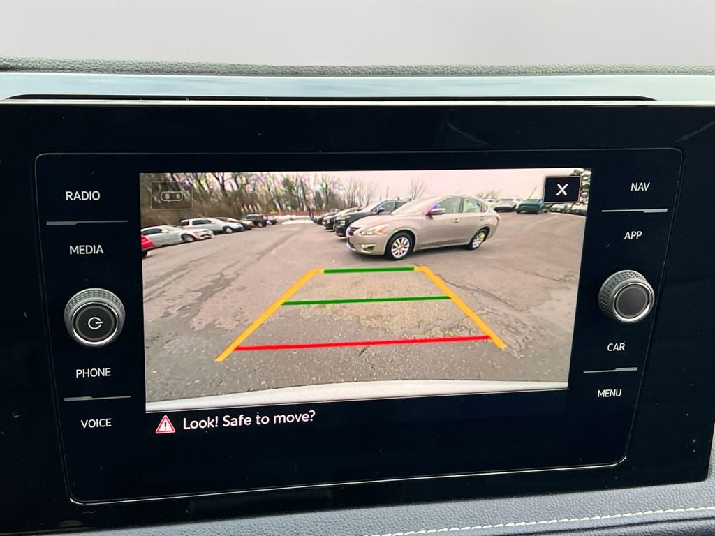 2025 Volkswagen Taos 1.5T SEL / One Owner / AWD /