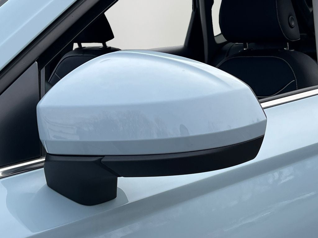 2025 Volkswagen Taos 1.5T SEL / One Owner / AWD /