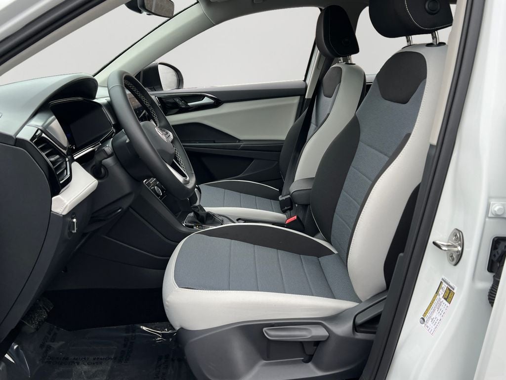 2025 Volkswagen Taos 1.5T S / One Owner / AWD /