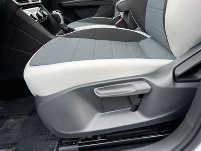 2025 Volkswagen Taos 1.5T S / One Owner / AWD /