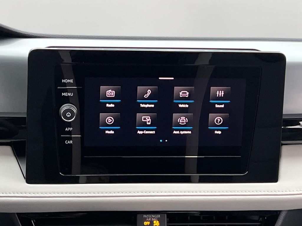 2025 Volkswagen Taos 1.5T S / One Owner / AWD /