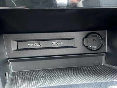 2025 Volkswagen Taos 1.5T S / One Owner / AWD /