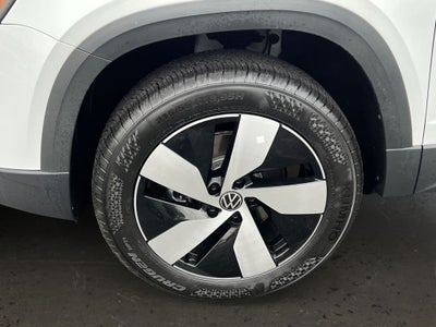 2025 Volkswagen Taos 1.5T S / One Owner / AWD /