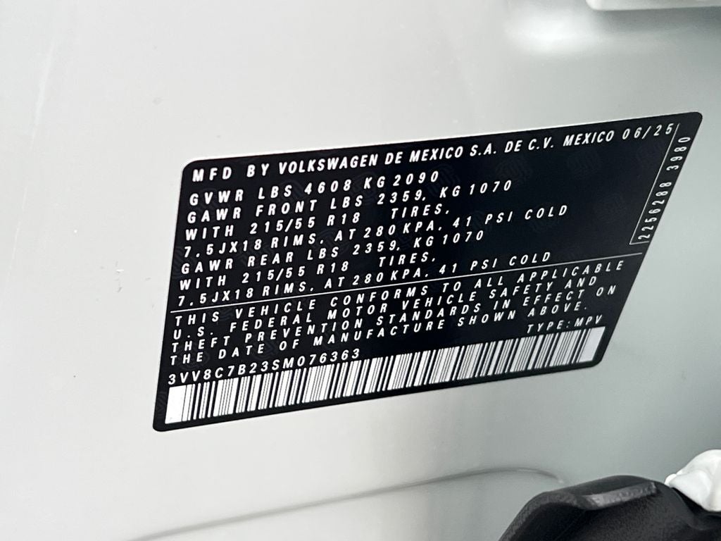 2025 Volkswagen Taos 1.5T S / One Owner / AWD /