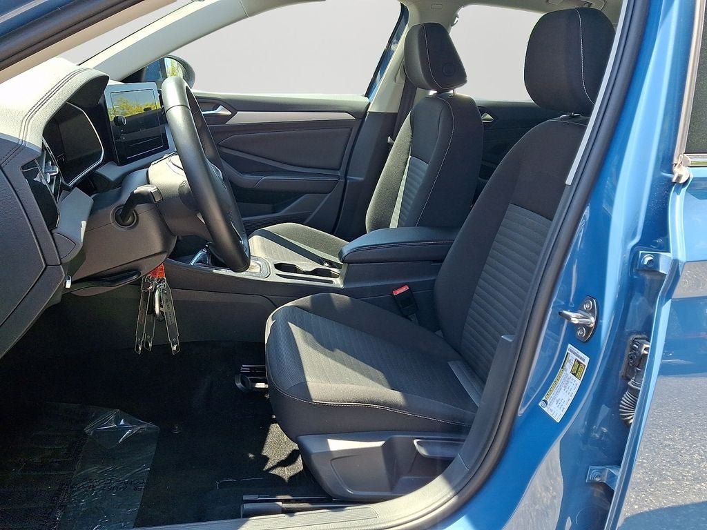 2025 Volkswagen Jetta 1.5T S / One Owner