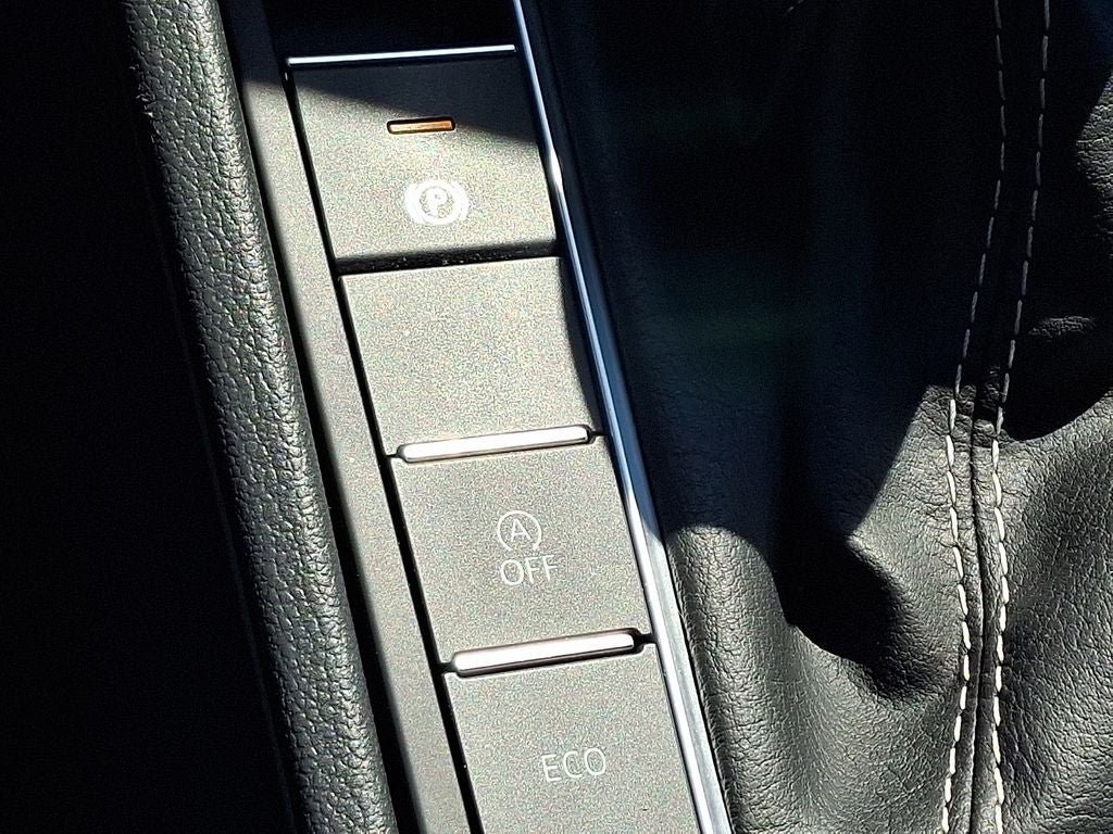 2025 Volkswagen Jetta 1.5T S / One Owner