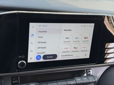 2025 Toyota Camry LE / One Owner / Hybrid /