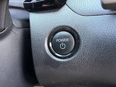 2025 Toyota Camry LE / One Owner / Hybrid /