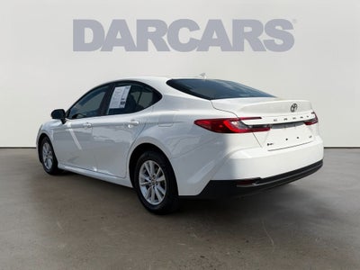 2025 Toyota Camry LE / One Owner / Hybrid /