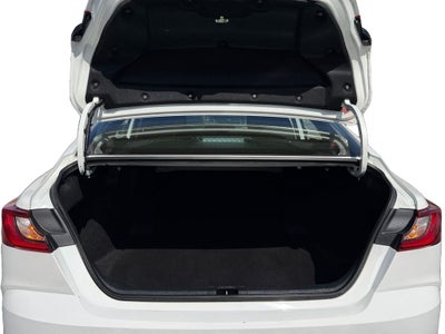 2025 Toyota Camry LE / One Owner / Hybrid /