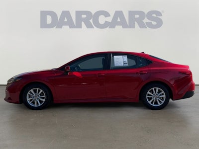 2025 Toyota Camry LE / One Owner / Hybrid /