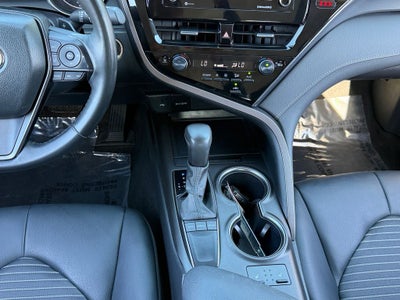 2024 Toyota Camry SE / One Owner