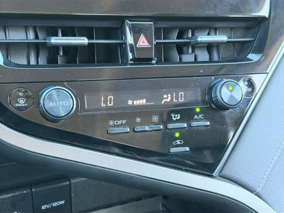 2024 Toyota Camry SE / One Owner