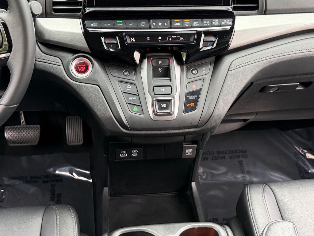 2025 Honda Odyssey EX-L / One Owner