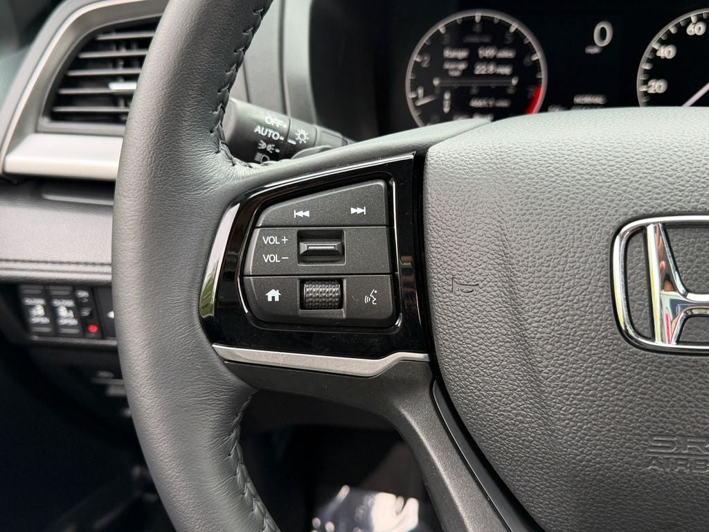 2025 Honda Odyssey EX-L / One Owner