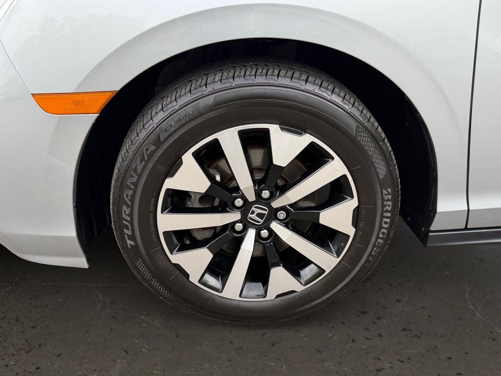 2025 Honda Odyssey EX-L / One Owner