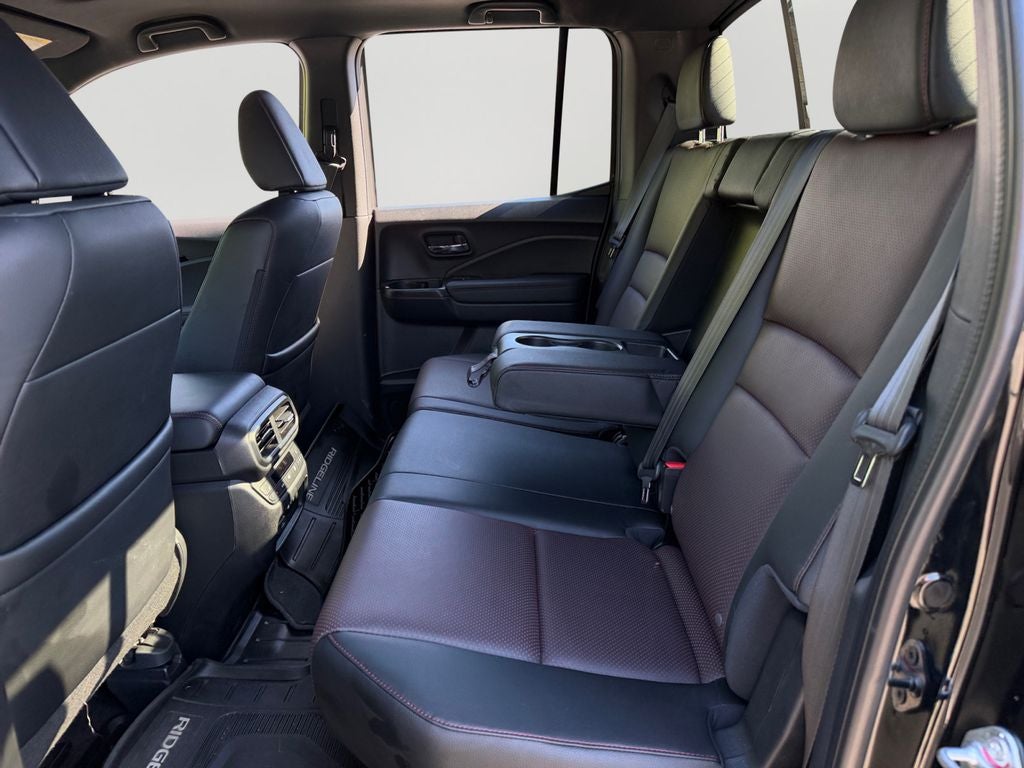 2025 Honda Ridgeline Black Edition / One Owner